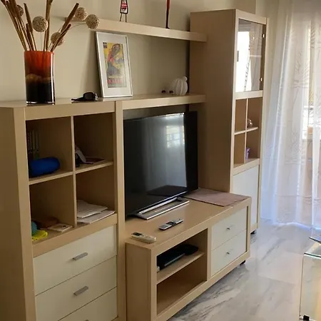 Lejlighed Port, 1 Bedroom - Only 5 Minutes Walk Into Port Estepona