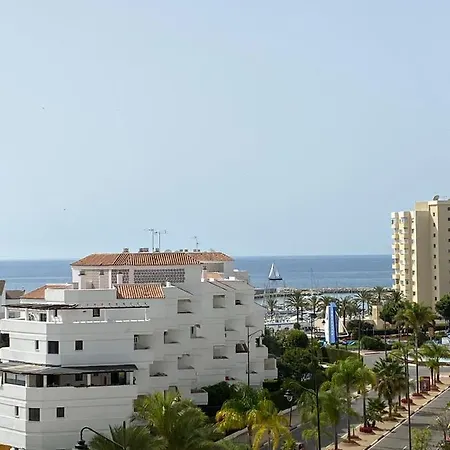 Port, 1 Bedroom - Only 5 Minutes Walk Into Port