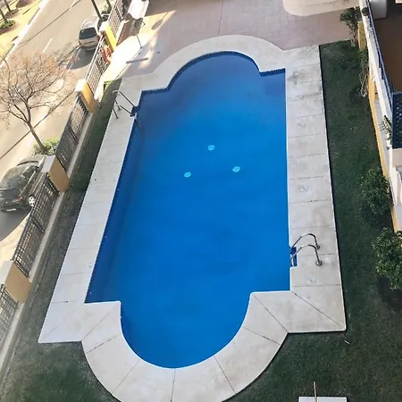 Port, 1 Bedroom - Only 5 Minutes Walk Into Port Lejlighed *