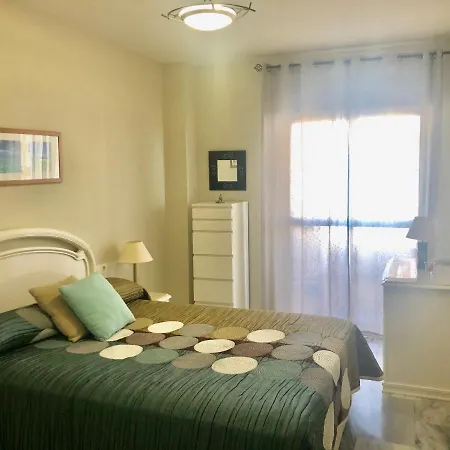 Port, 1 Bedroom - Only 5 Minutes Walk Into Port * Estepona